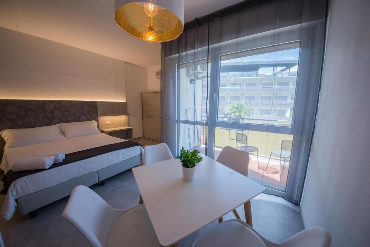 Residence Cristine Riva del Garda Ngoại thất bức ảnh