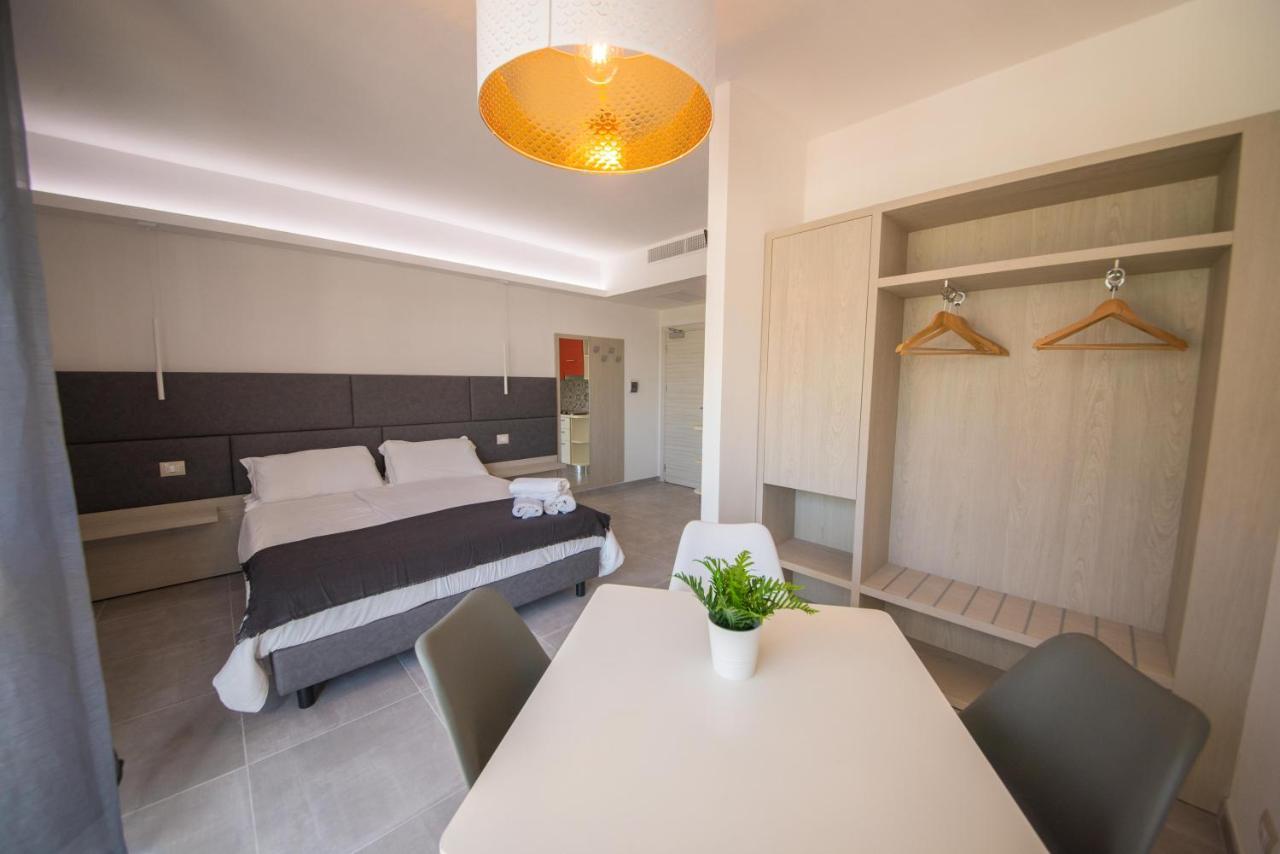 Residence Cristine Riva del Garda Ngoại thất bức ảnh