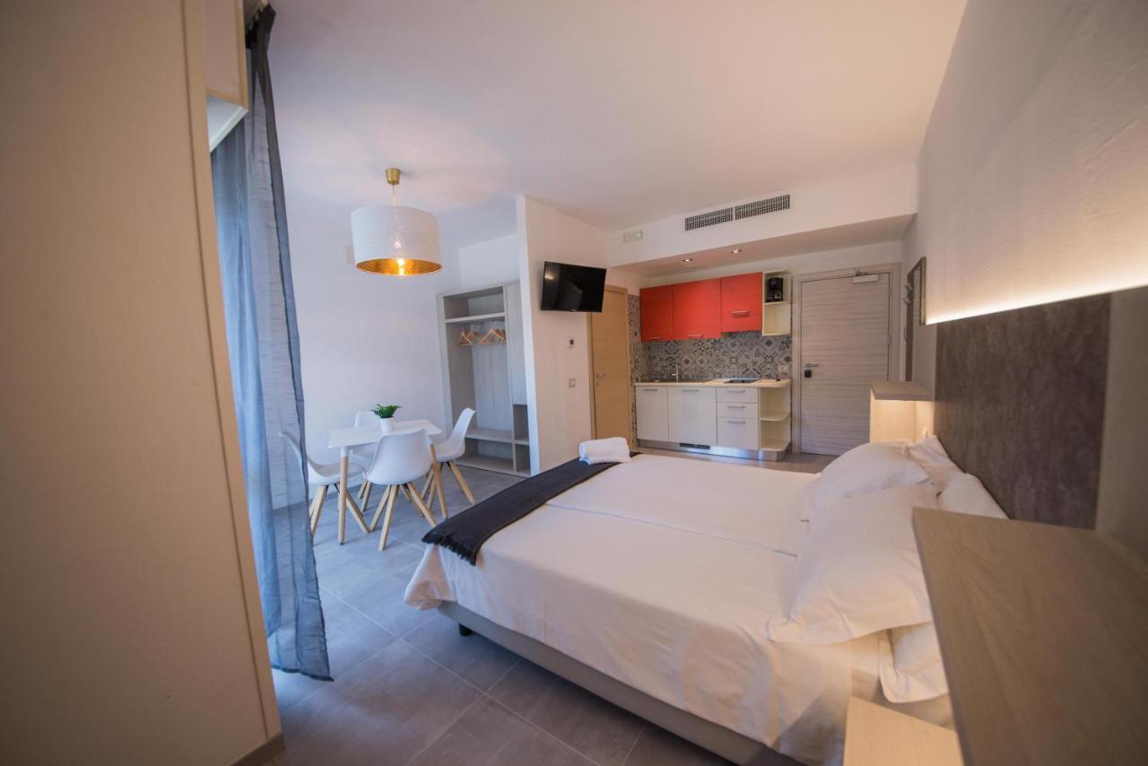 Residence Cristine Riva del Garda Ngoại thất bức ảnh