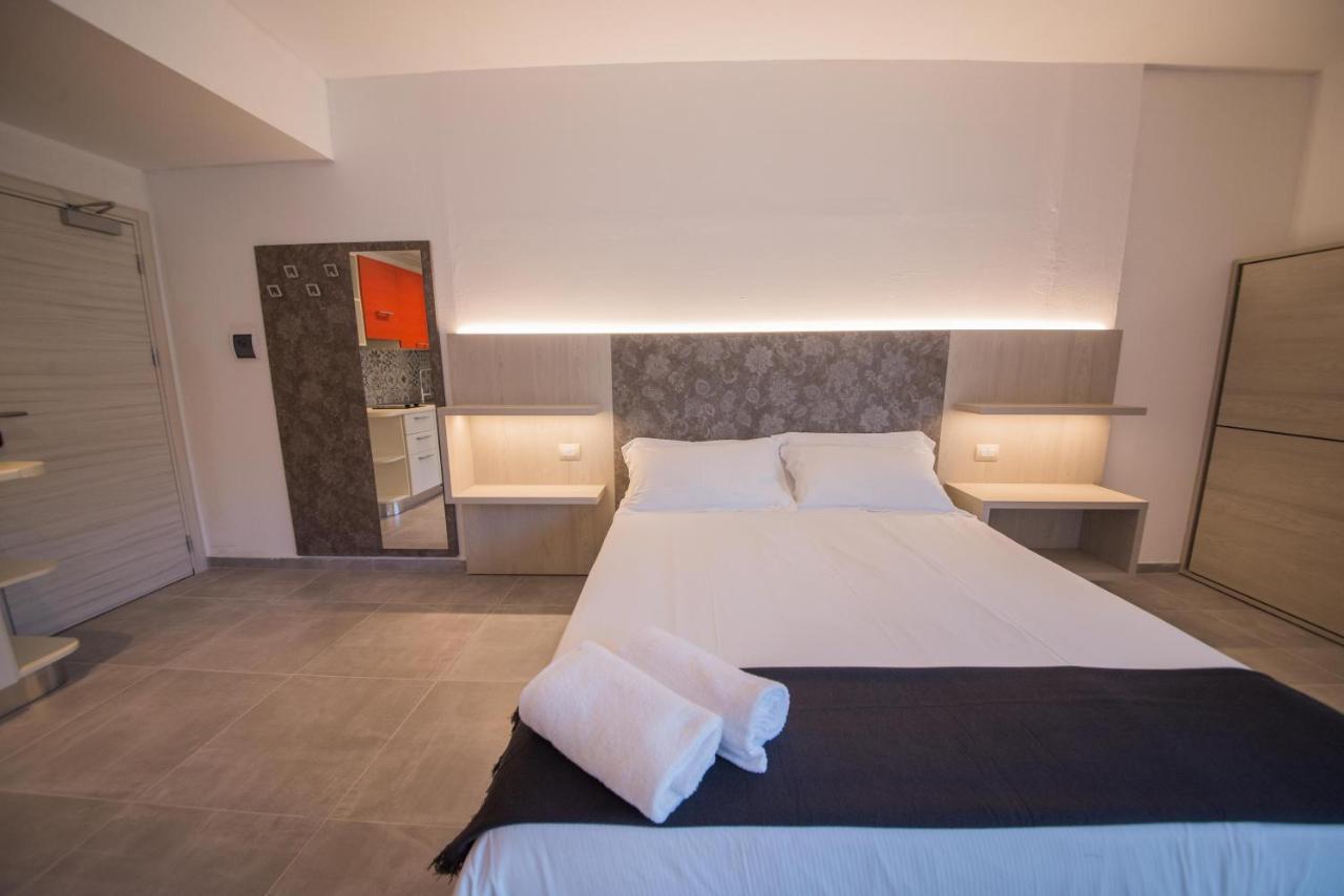 Residence Cristine Riva del Garda Ngoại thất bức ảnh