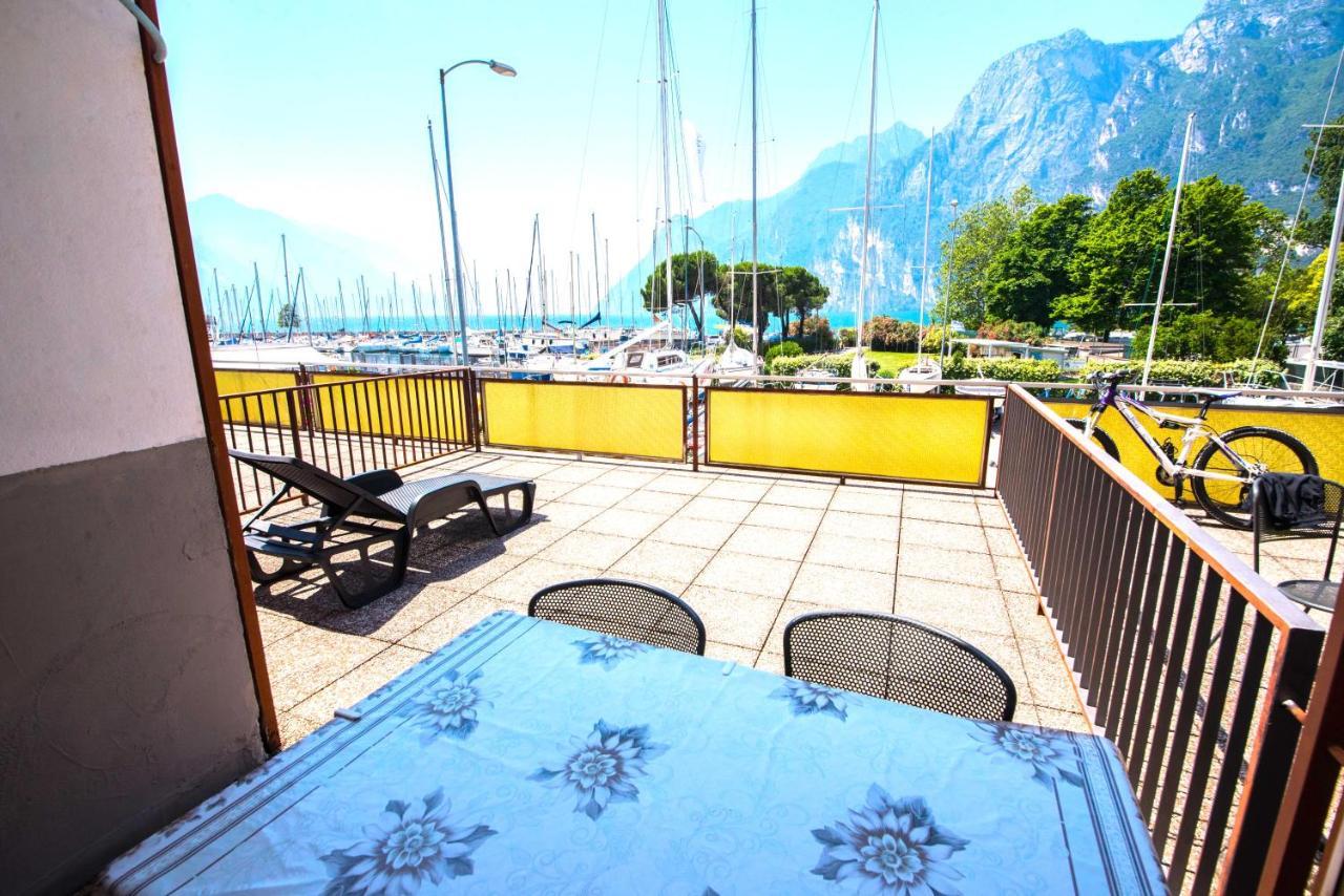 Residence Cristine Riva del Garda Ngoại thất bức ảnh