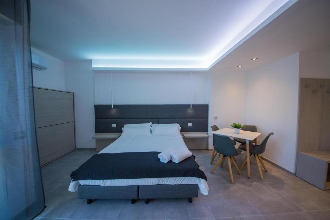 Residence Cristine Riva del Garda Ngoại thất bức ảnh