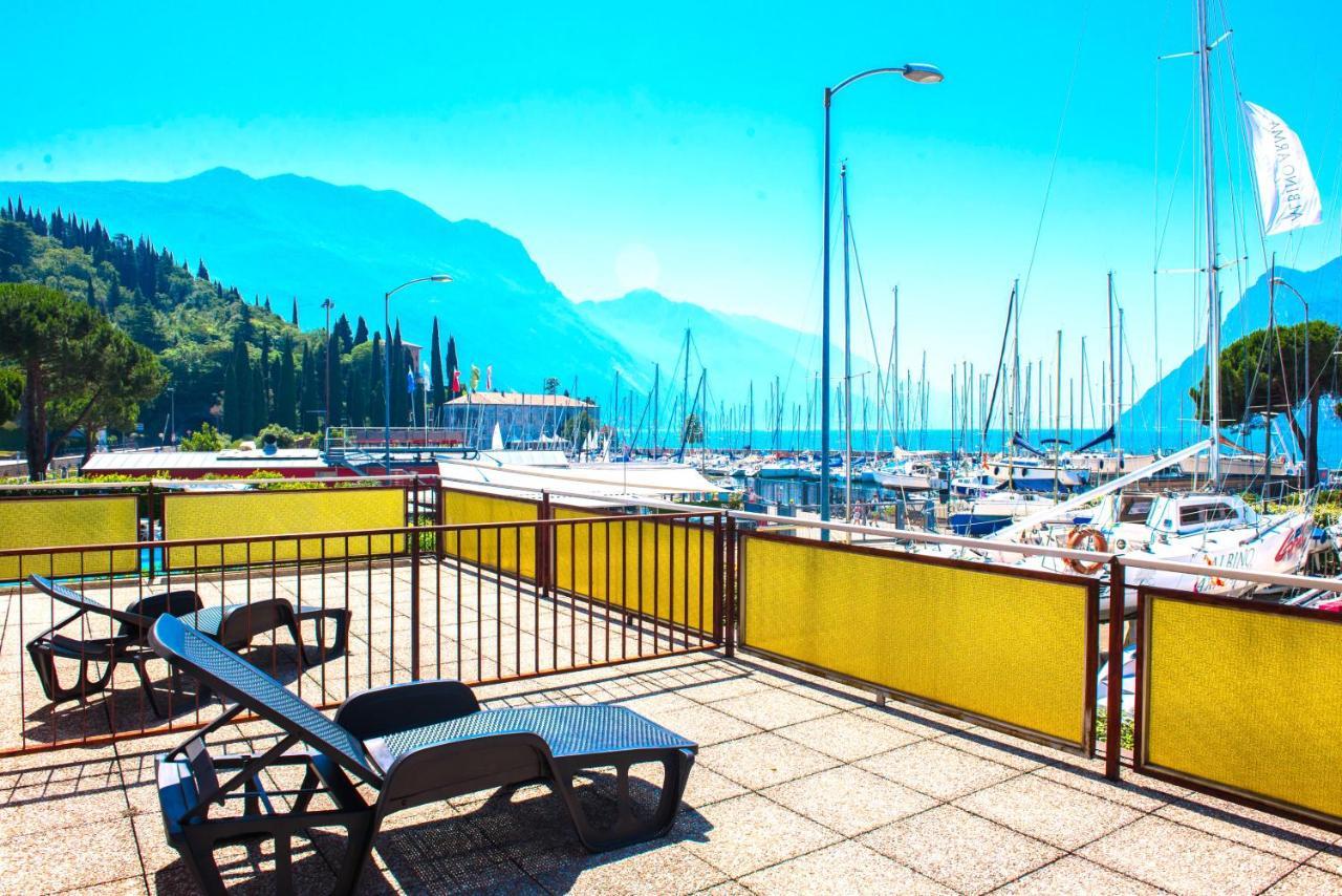 Residence Cristine Riva del Garda Ngoại thất bức ảnh