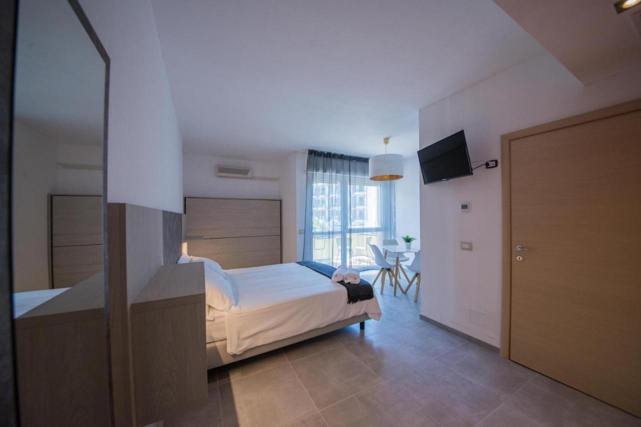 Residence Cristine Riva del Garda Ngoại thất bức ảnh