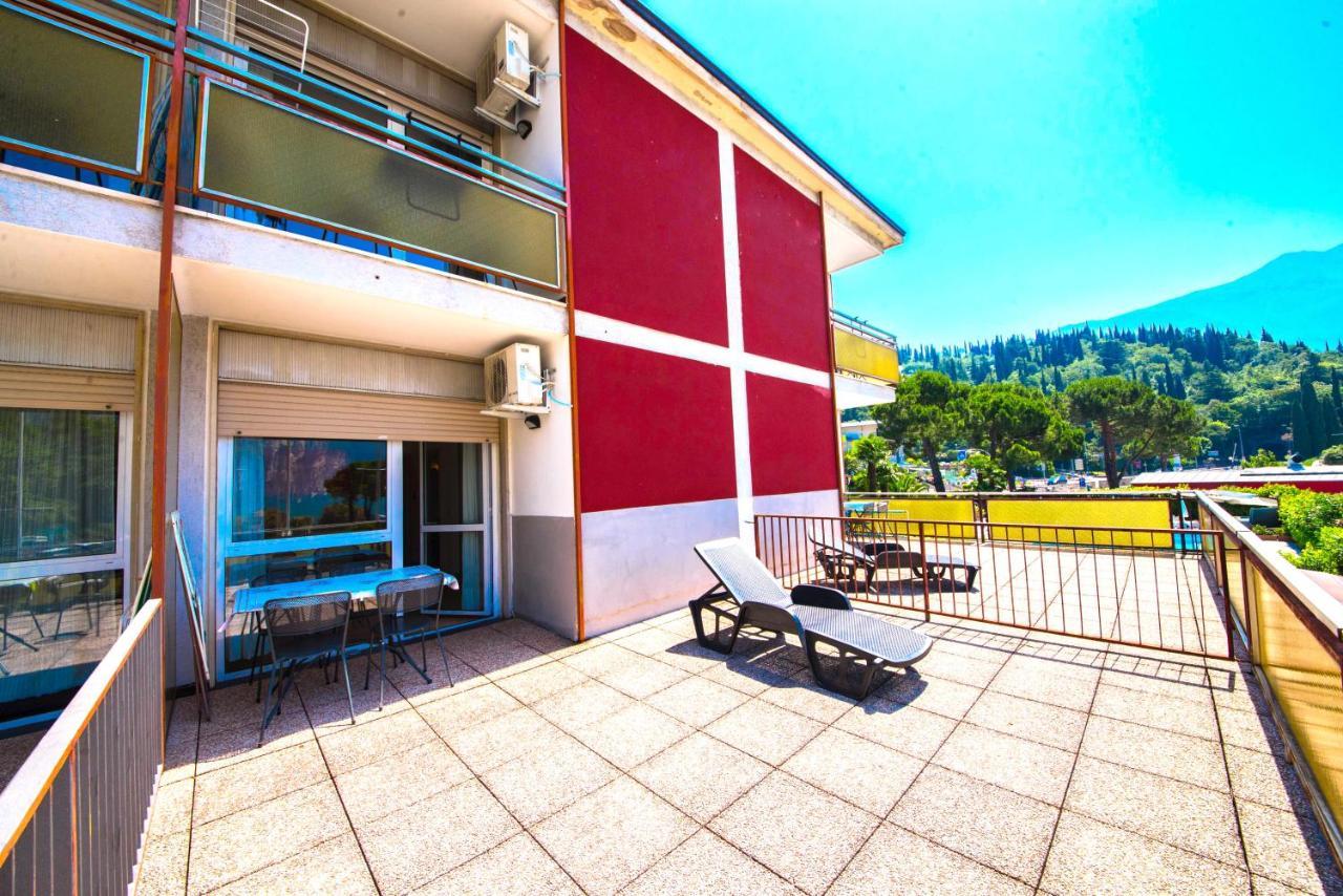 Residence Cristine Riva del Garda Ngoại thất bức ảnh
