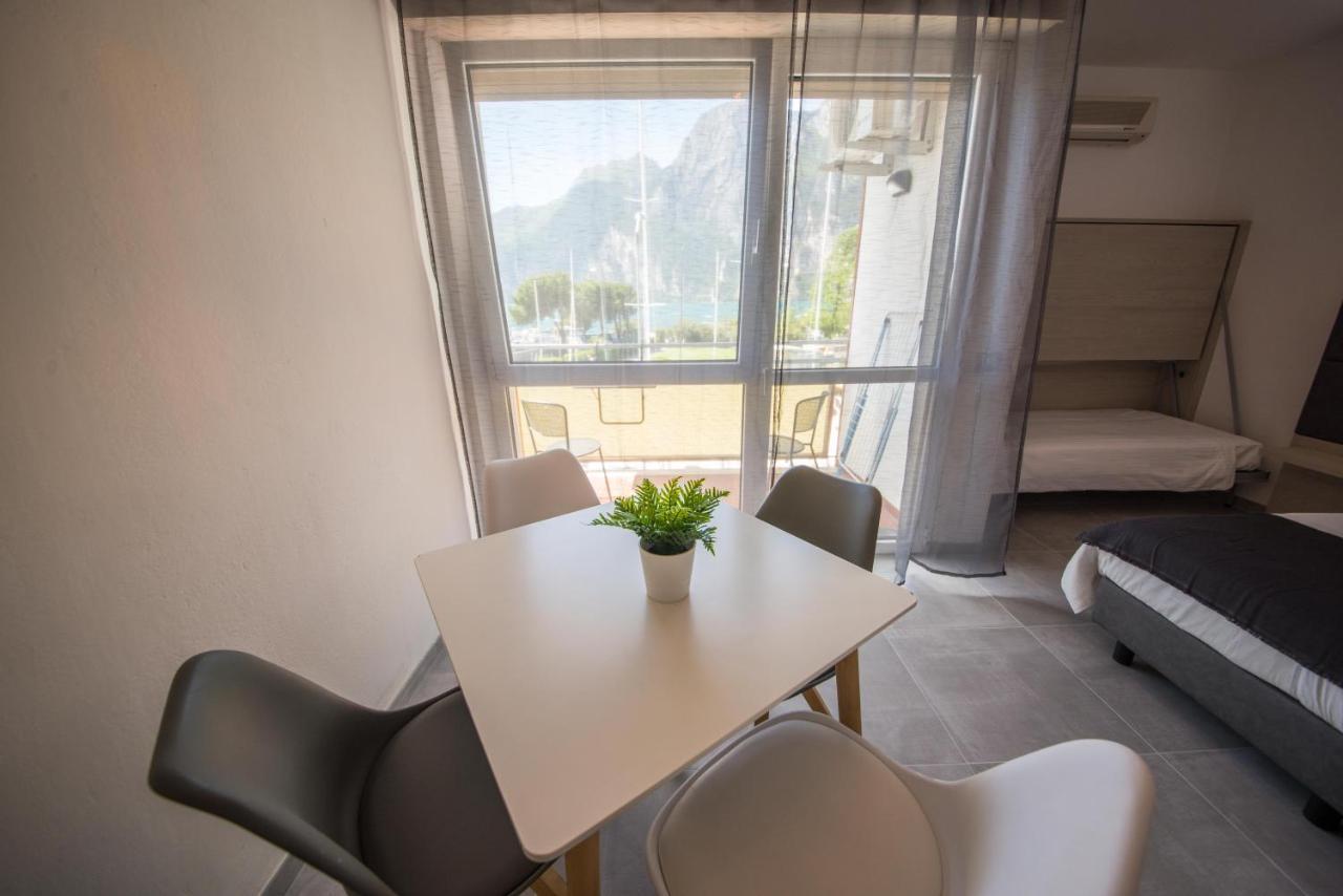 Residence Cristine Riva del Garda Ngoại thất bức ảnh