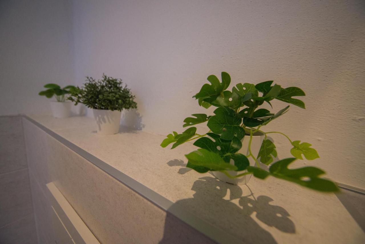 Residence Cristine Riva del Garda Ngoại thất bức ảnh