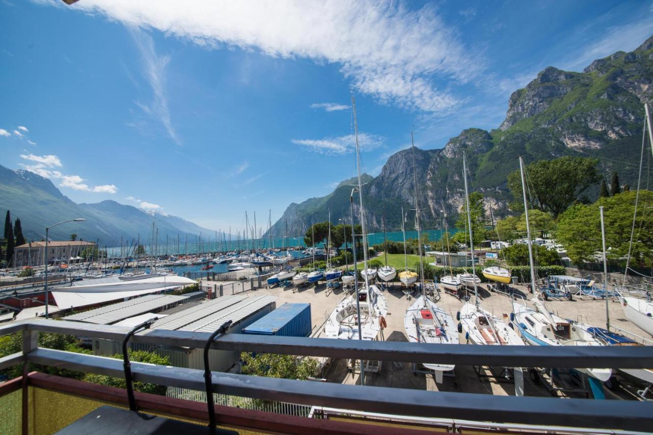Residence Cristine Riva del Garda Ngoại thất bức ảnh